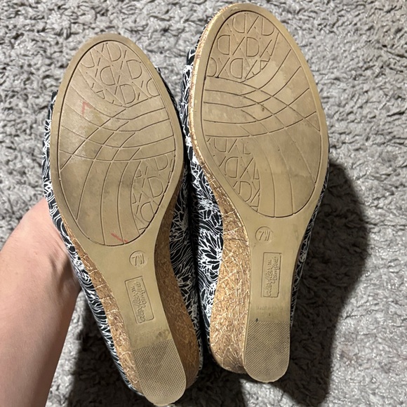 Dexflex Comfort Black and White Patterned Wedges - Picture 2 of 5